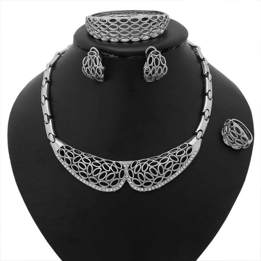 Silver Collared Jewelry Set